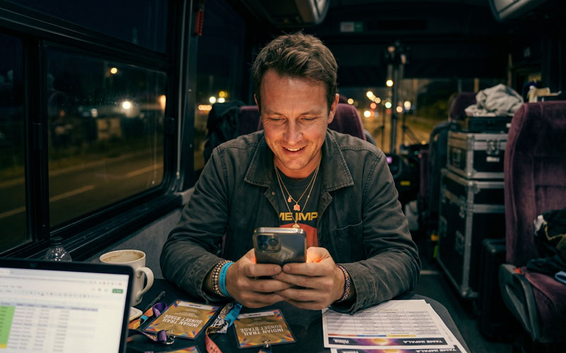 Tour Manager Approving Photos